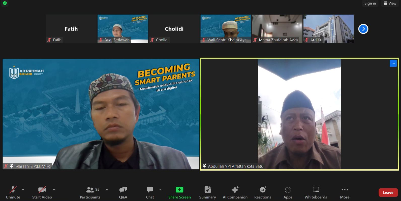 Webinar "Becoming Smart Parent: Membentuk Adab dan Literasi Anak di Era Digital."
